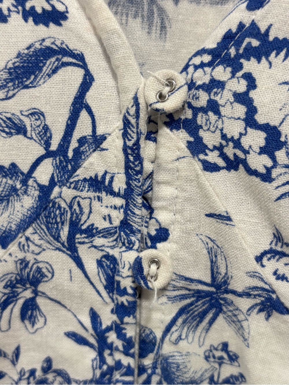 Nicole Miller White Mini Dress with Blue Botanical Toile - Picture 3 of 12